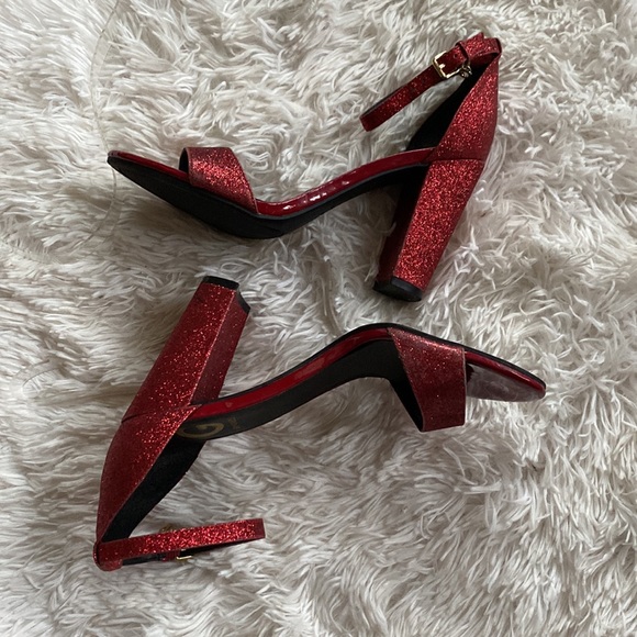 Womens Sz 7.5M red low stacked heel strap ankle wrapped glitter party sandals - Picture 13 of 13